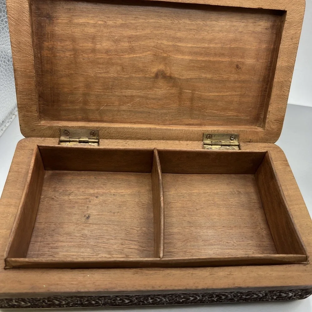 Vintage Hand Carved Wooden Box gateway of indiabombay unique gift cool jewelry b